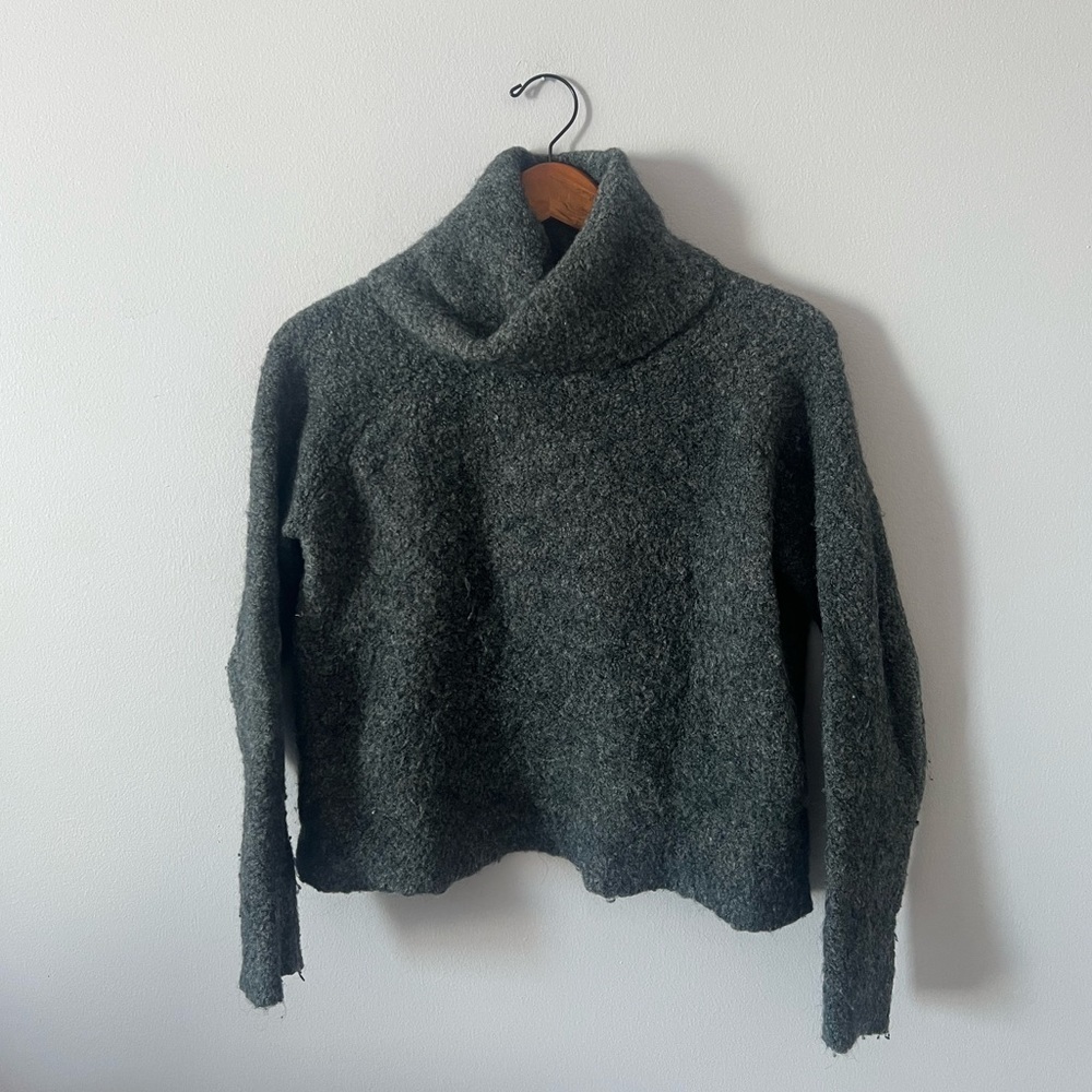 Madewell Charcoal Turtleneck Sweater